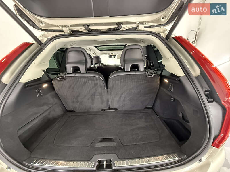 Внедорожник / Кроссовер Volvo XC90 2015 в Трускавце фото 45 Внедорожник / Кроссовер Volvo XC90 2015 в Трускавце