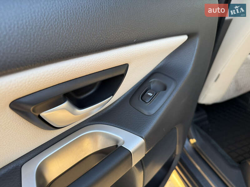 Внедорожник / Кроссовер Volvo XC90 2010 в Тернополе фото 37 Внедорожник / Кроссовер Volvo XC90 2010 в Тернополе