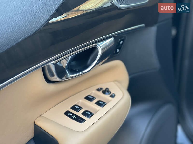 Позашляховик / Кросовер Volvo XC90 2016 в Чернівцях фото 24 Позашляховик / Кросовер Volvo XC90 2016 в Чернівцях