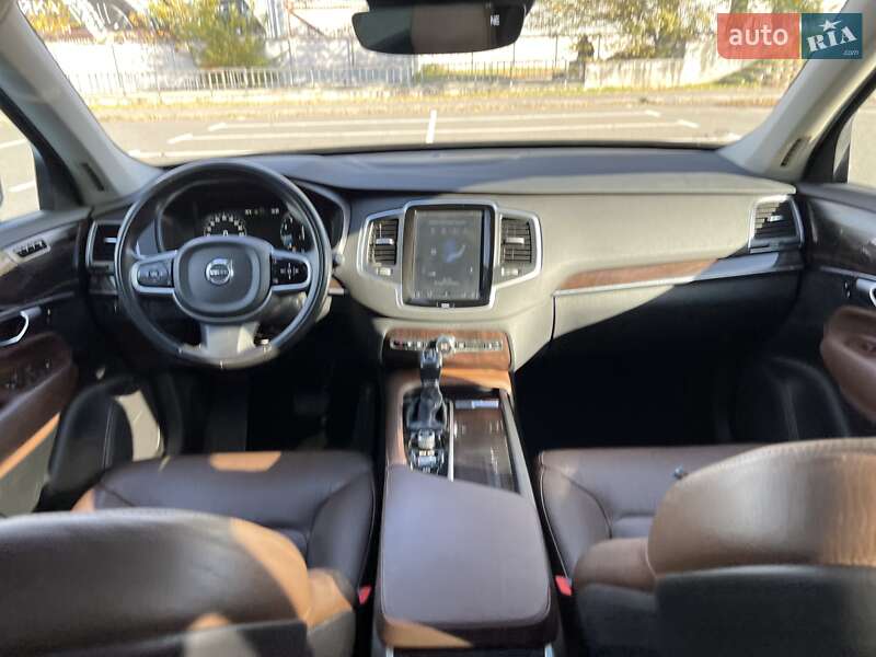 Внедорожник / Кроссовер Volvo XC90 2019 в Киеве