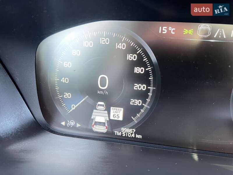 Внедорожник / Кроссовер Volvo XC90 2019 в Киеве