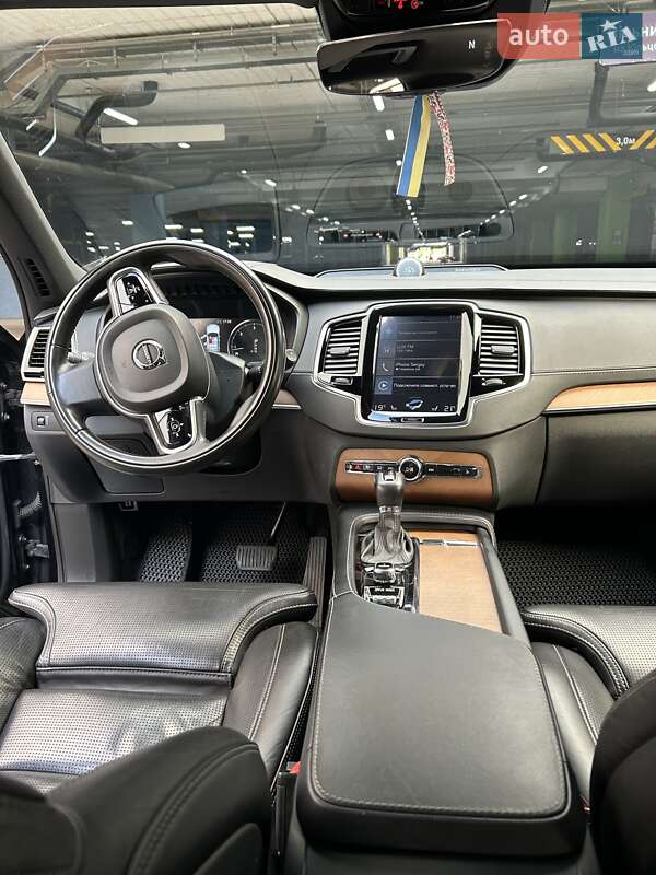 Внедорожник / Кроссовер Volvo XC90 2016 в Киеве