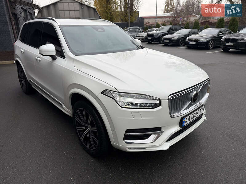 Внедорожник / Кроссовер Volvo XC90 2023 в Киеве