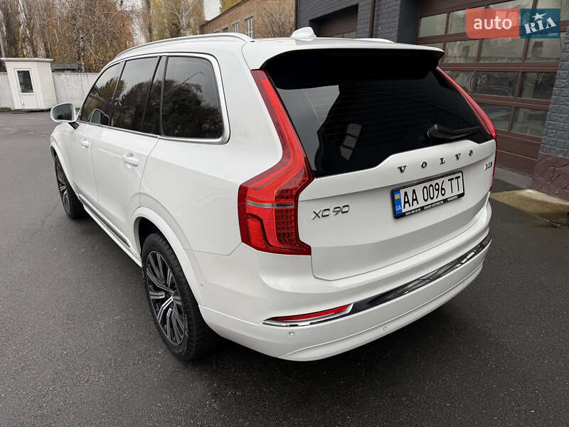 Внедорожник / Кроссовер Volvo XC90 2023 в Киеве