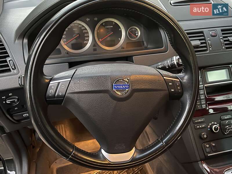 Внедорожник / Кроссовер Volvo XC90 2012 в Радивилове