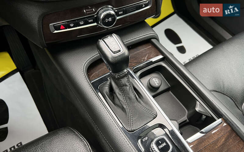 Внедорожник / Кроссовер Volvo XC90 2016 в Львове