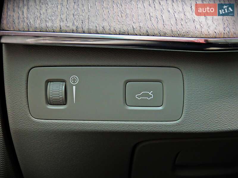 Внедорожник / Кроссовер Volvo XC90 2021 в Черкассах