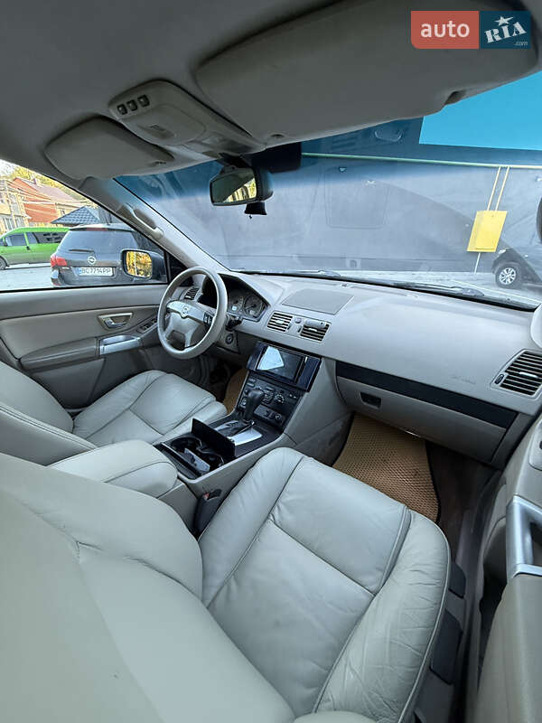 Внедорожник / Кроссовер Volvo XC90 2004 в Кременце