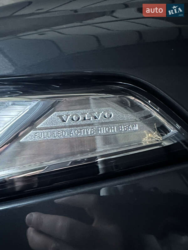 Внедорожник / Кроссовер Volvo XC90 2016 в Хмельницком