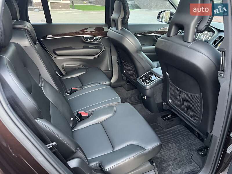 Внедорожник / Кроссовер Volvo XC90 2018 в Киеве фото 29 Внедорожник / Кроссовер Volvo XC90 2018 в Киеве