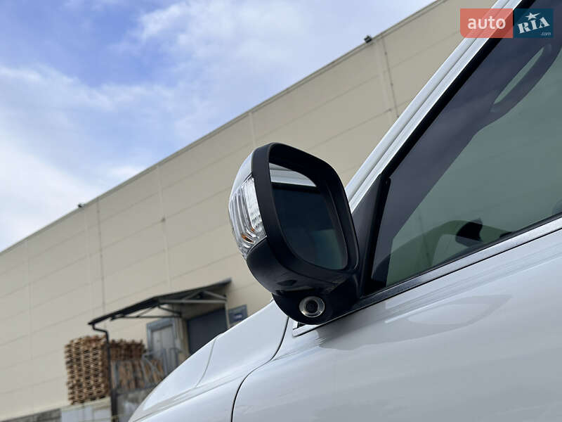 Внедорожник / Кроссовер Volvo XC90 2010 в Львове