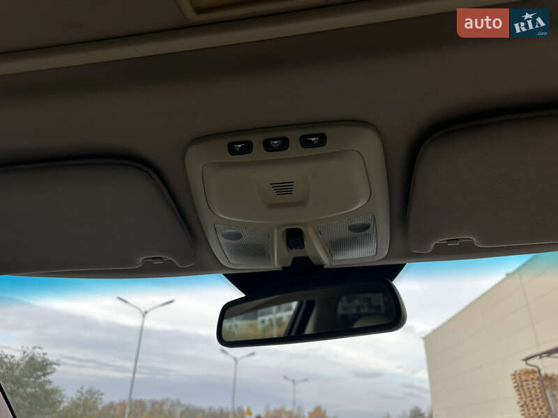 Внедорожник / Кроссовер Volvo XC90 2010 в Львове