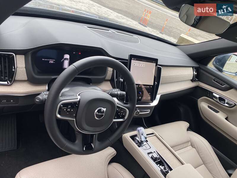 Внедорожник / Кроссовер Volvo XC90 2025 в Днепре фото 44 Внедорожник / Кроссовер Volvo XC90 2025 в Днепре