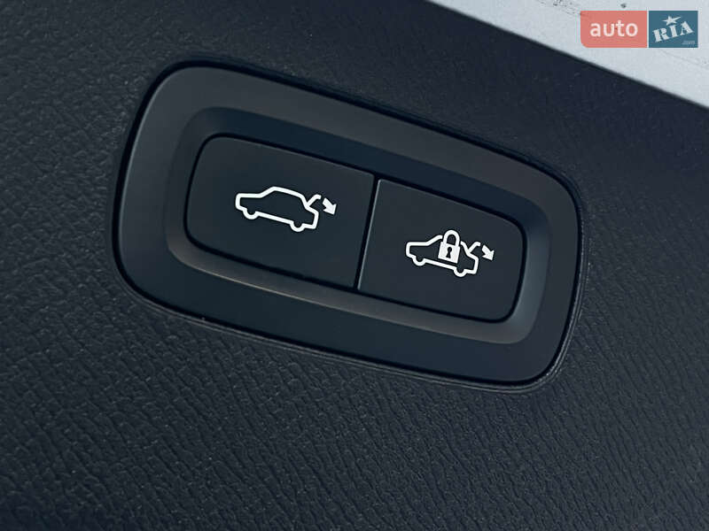 Внедорожник / Кроссовер Volvo XC90 2020 в Одессе фото 13 Внедорожник / Кроссовер Volvo XC90 2020 в Одессе