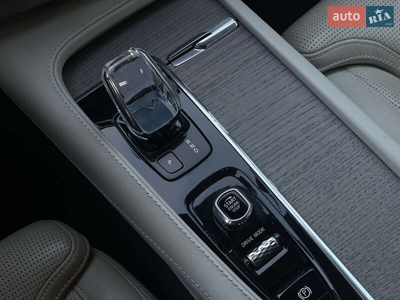Внедорожник / Кроссовер Volvo XC90 2020 в Одессе фото 34 Внедорожник / Кроссовер Volvo XC90 2020 в Одессе