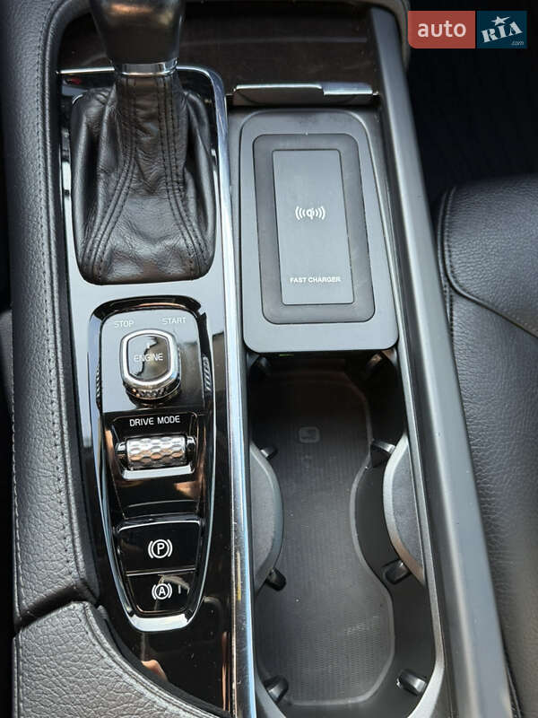 Внедорожник / Кроссовер Volvo XC90 2015 в Одессе