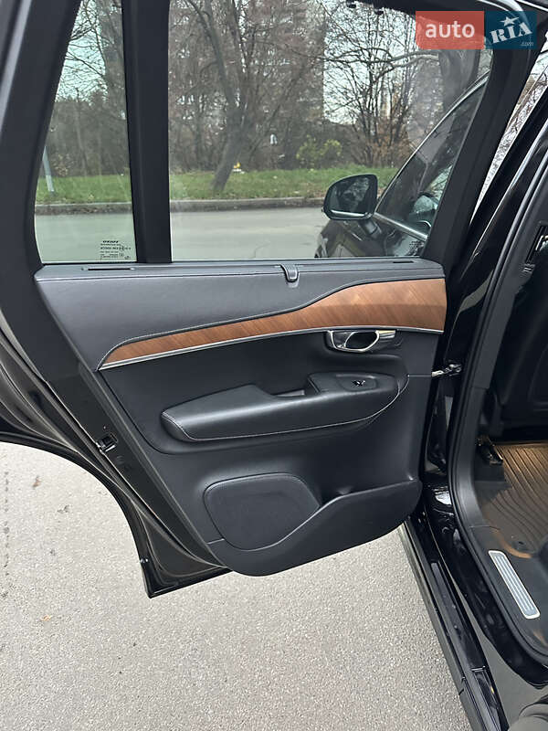 Позашляховик / Кросовер Volvo XC90 2018 в Києві фото 10 Позашляховик / Кросовер Volvo XC90 2018 в Києві
