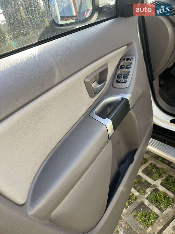Позашляховик / Кросовер Volvo XC90 2008 в Житомирі фото 17 Позашляховик / Кросовер Volvo XC90 2008 в Житомирі