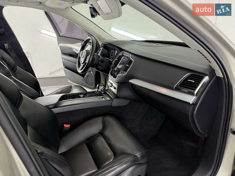 Внедорожник / Кроссовер Volvo XC90 2015 в Трускавце фото 27 Внедорожник / Кроссовер Volvo XC90 2015 в Трускавце