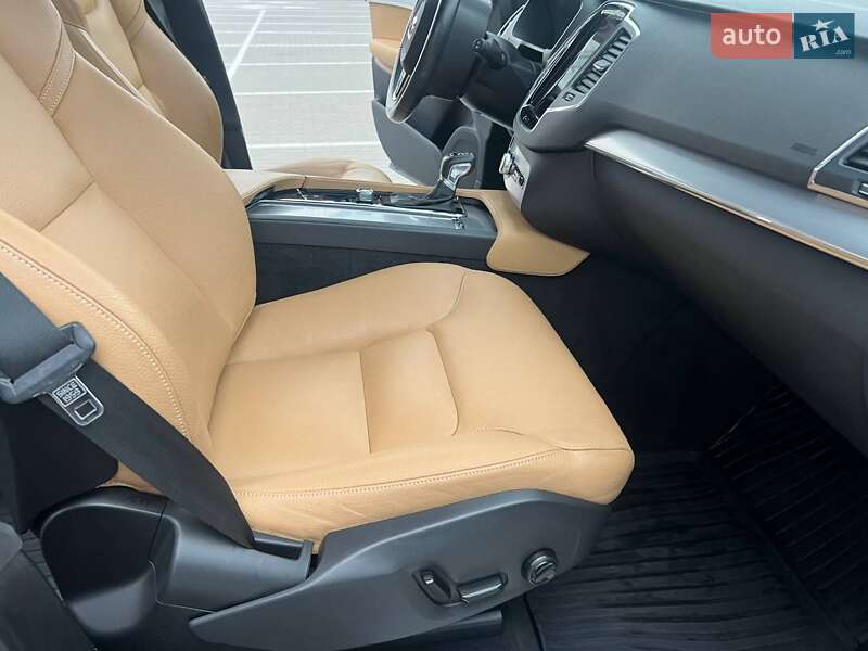 Внедорожник / Кроссовер Volvo XC90 2017 в Тернополе