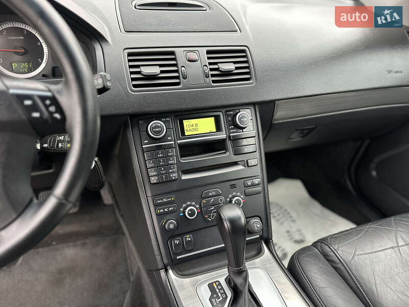 Внедорожник / Кроссовер Volvo XC90 2011 в Стрые