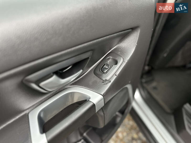 Внедорожник / Кроссовер Volvo XC90 2011 в Стрые