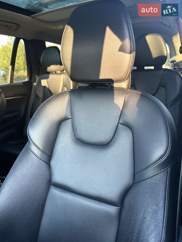 Внедорожник / Кроссовер Volvo XC90 2019 в Дрогобыче