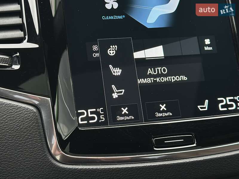 Внедорожник / Кроссовер Volvo XC90 2020 в Киеве