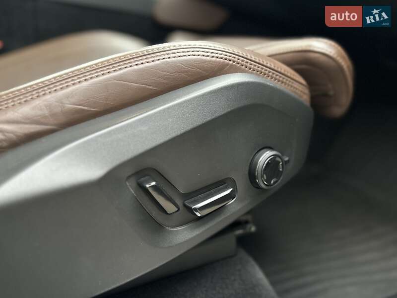 Внедорожник / Кроссовер Volvo XC90 2020 в Киеве