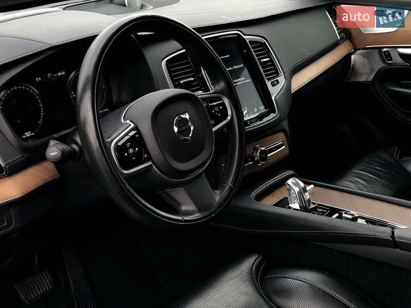 Позашляховик / Кросовер Volvo XC90 2018 в Чернівцях фото 42 Позашляховик / Кросовер Volvo XC90 2018 в Чернівцях
