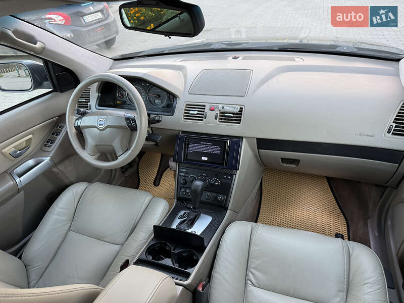 Внедорожник / Кроссовер Volvo XC90 2005 в Кременце