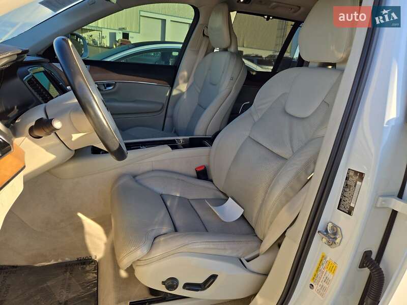 Внедорожник / Кроссовер Volvo XC90 2016 в Львове