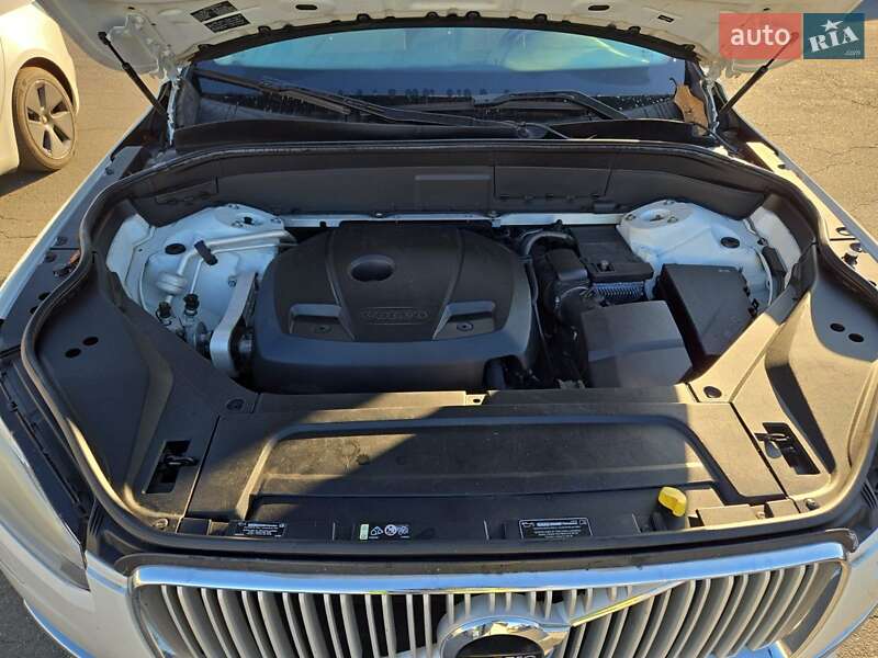 Внедорожник / Кроссовер Volvo XC90 2016 в Львове