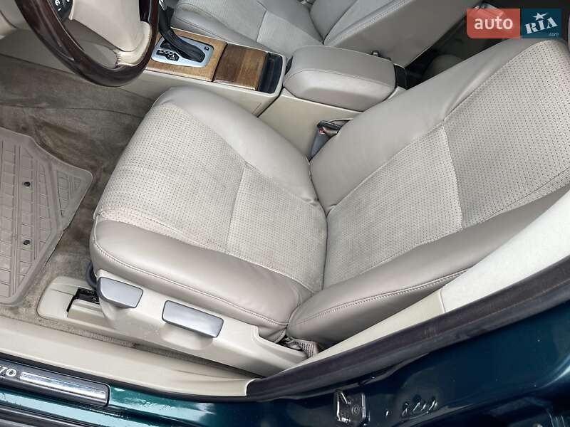 Внедорожник / Кроссовер Volvo XC90 2003 в Харькове