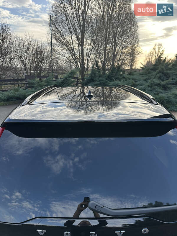 Внедорожник / Кроссовер Volvo XC90 2018 в Новомосковске