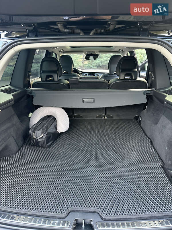 Внедорожник / Кроссовер Volvo XC90 2018 в Новомосковске