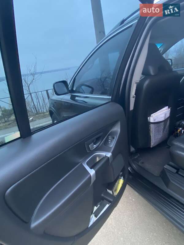 Внедорожник / Кроссовер Volvo XC90 2008 в Николаеве