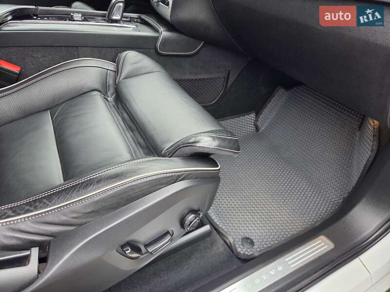 Внедорожник / Кроссовер Volvo XC90 2020 в Киеве фото 49 Внедорожник / Кроссовер Volvo XC90 2020 в Киеве