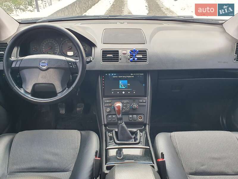 Внедорожник / Кроссовер Volvo XC90 2004 в Косове