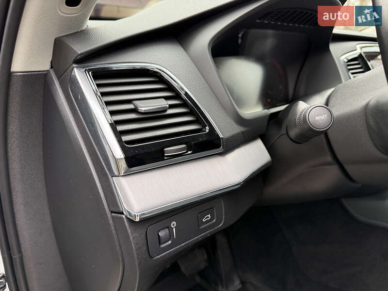 Внедорожник / Кроссовер Volvo XC90 2020 в Киеве фото 90 Внедорожник / Кроссовер Volvo XC90 2020 в Киеве