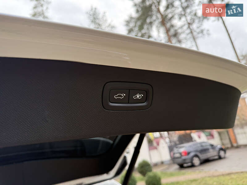 Внедорожник / Кроссовер Volvo XC90 2020 в Киеве фото 136 Внедорожник / Кроссовер Volvo XC90 2020 в Киеве