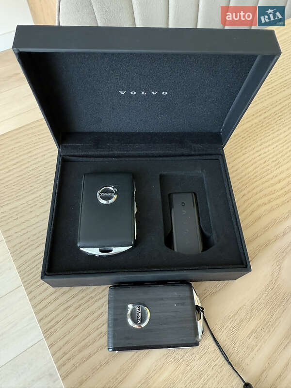 Позашляховик / Кросовер Volvo XC90 2019 в Чернівцях
