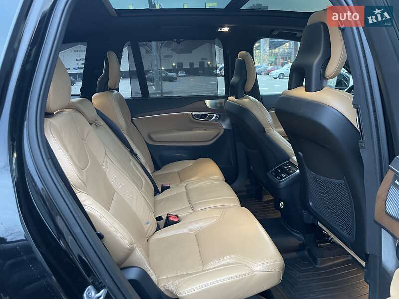 Позашляховик / Кросовер Volvo XC90 2015 в Києві