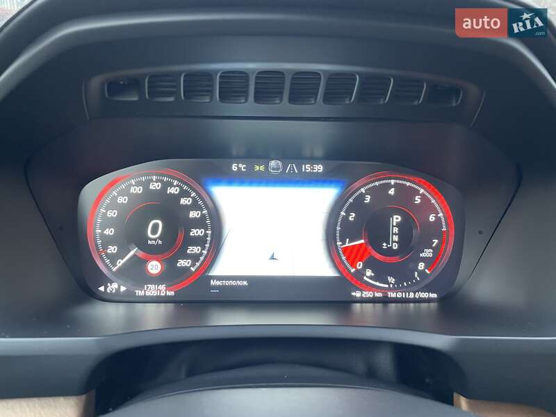 Позашляховик / Кросовер Volvo XC90 2015 в Києві