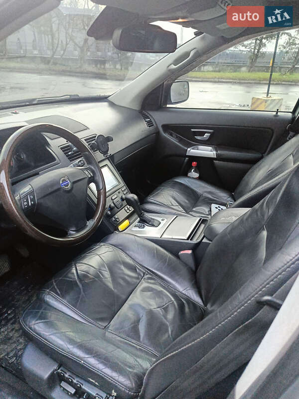 Внедорожник / Кроссовер Volvo XC90 2004 в Нетешине