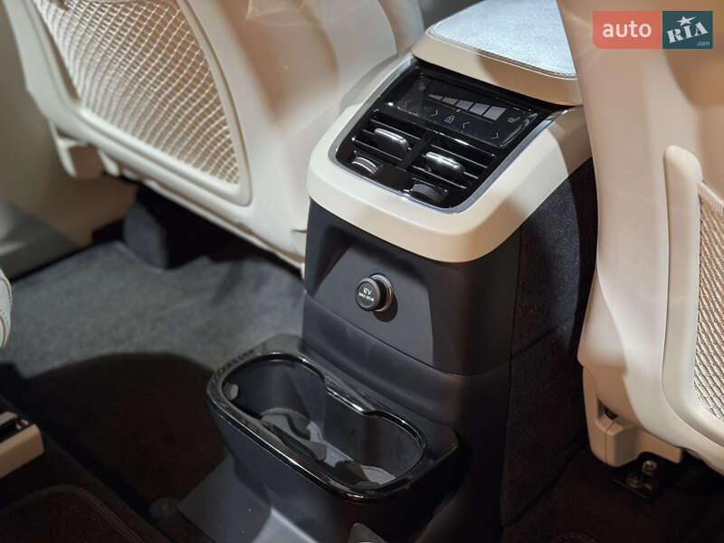 Внедорожник / Кроссовер Volvo XC90 2019 в Львове