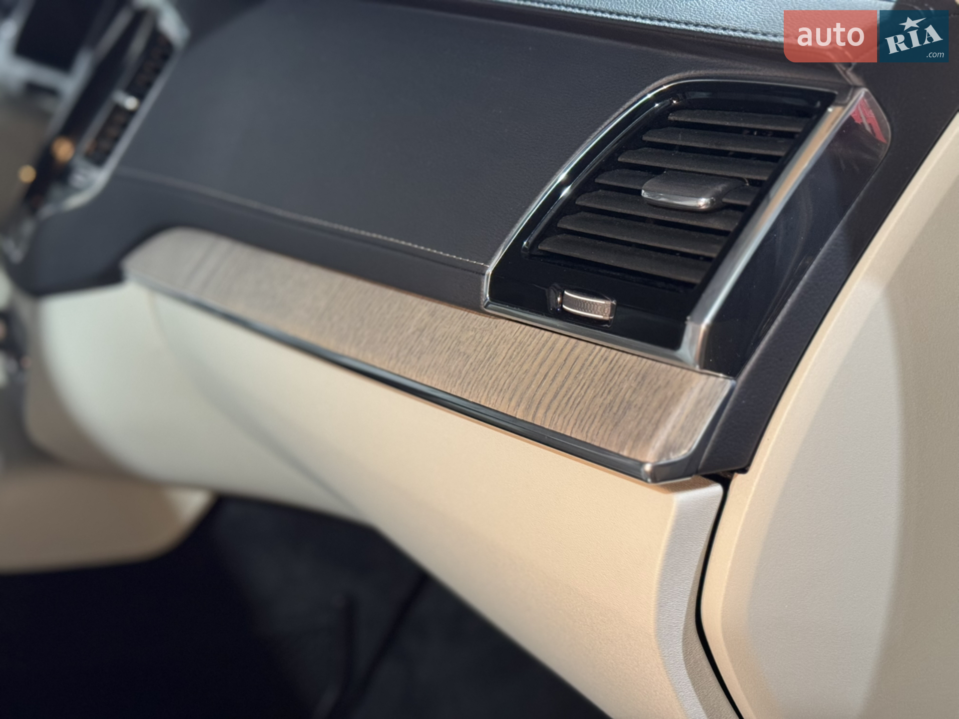 2019 Volvo XC90 - мініатюра 47