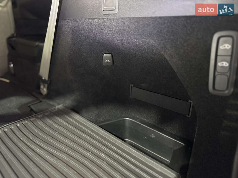 Внедорожник / Кроссовер Volvo XC90 2019 в Львове