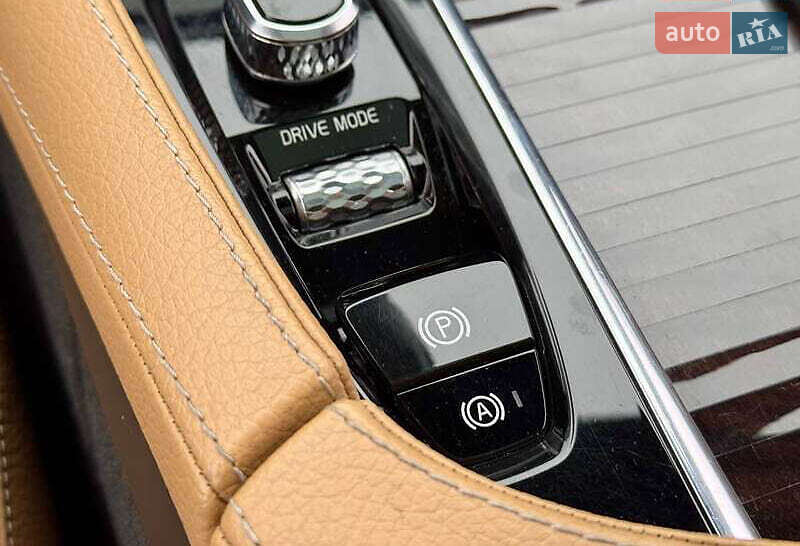 Внедорожник / Кроссовер Volvo XC90 2016 в Киеве