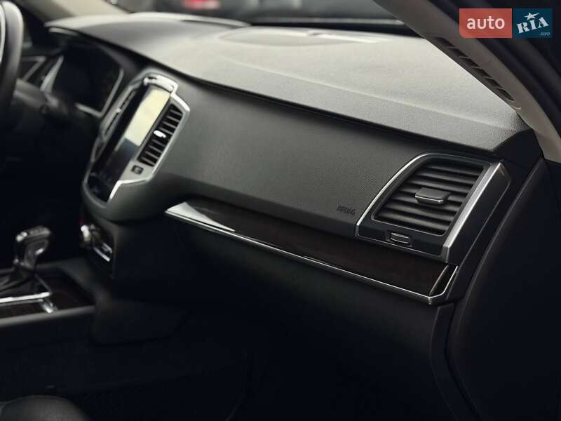 Позашляховик / Кросовер Volvo XC90 2015 в Рівному